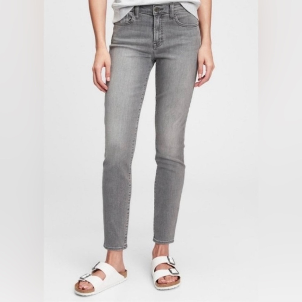 GAP Authentic True Skinny denim jeans